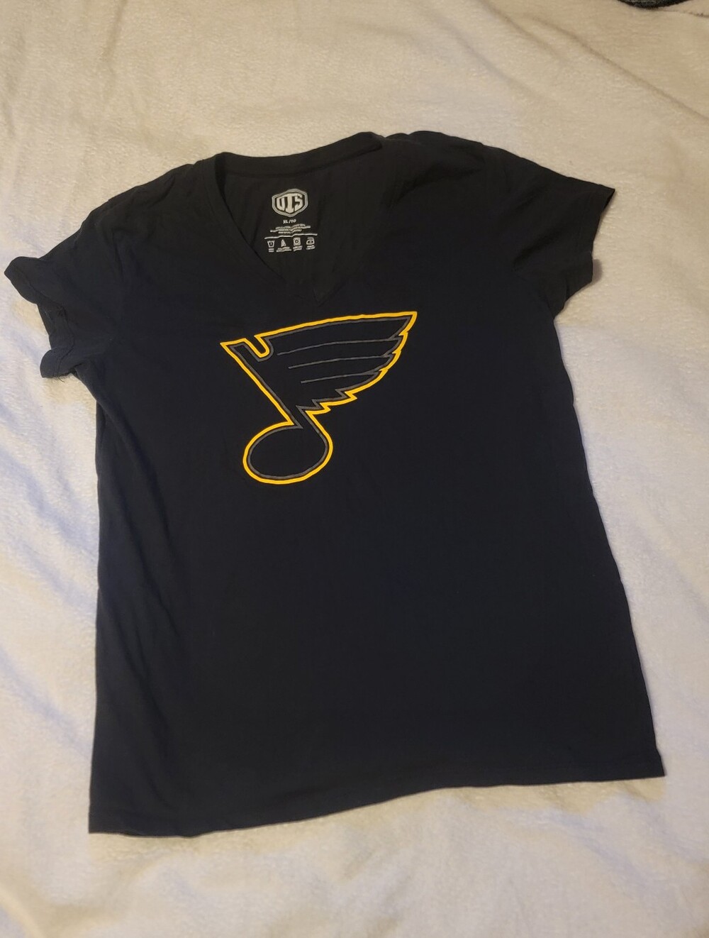 St Louis Blues NHL Womans Black V-Neck Logo T-Shirt Size XL